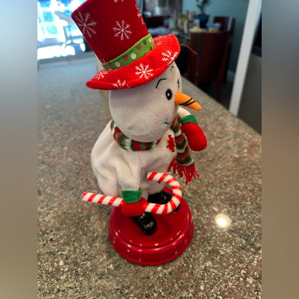 Gemmy Animated Snowman Sings Spins Twerks Red Base Butt I've Got the Power Video
